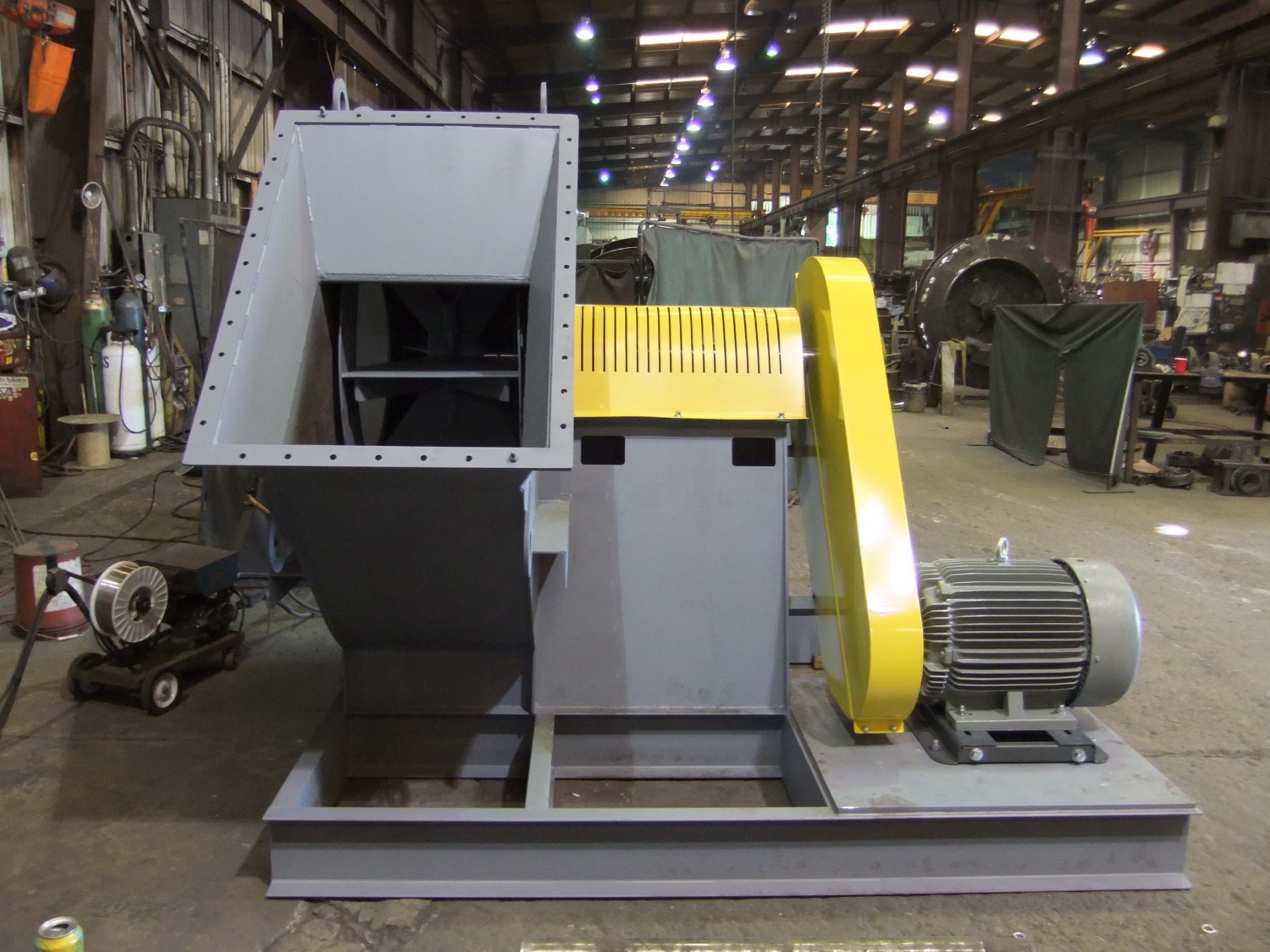 Complete new centrifugal fan with motor and belt guard